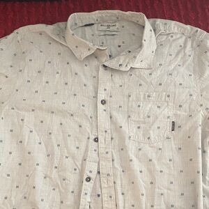Billabong Men's Light Tan Patterned Shirt